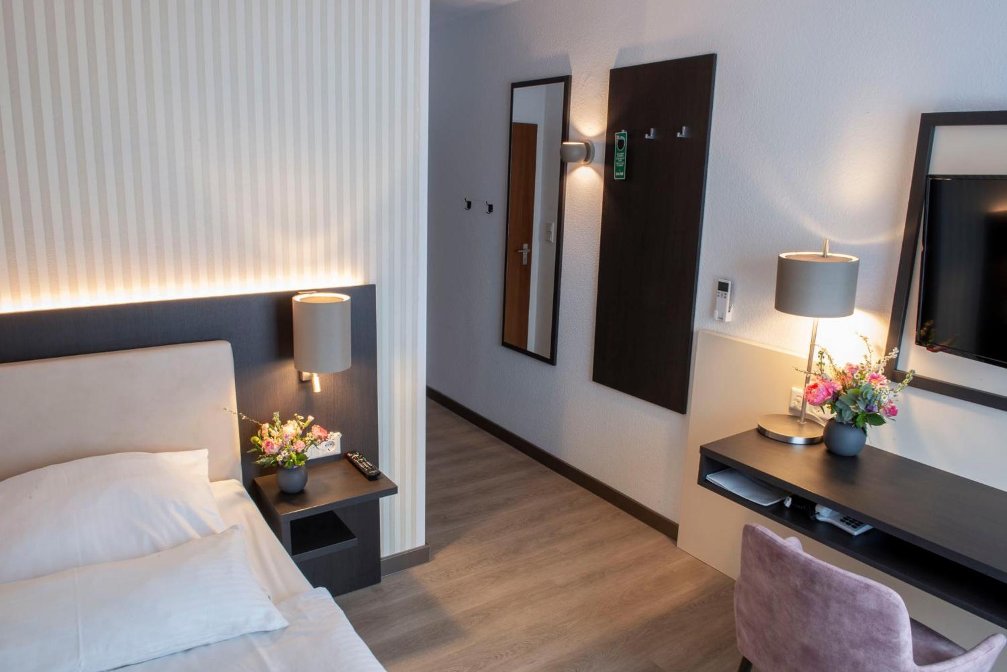 Hotel Alte Post Krefeld Exterior photo
