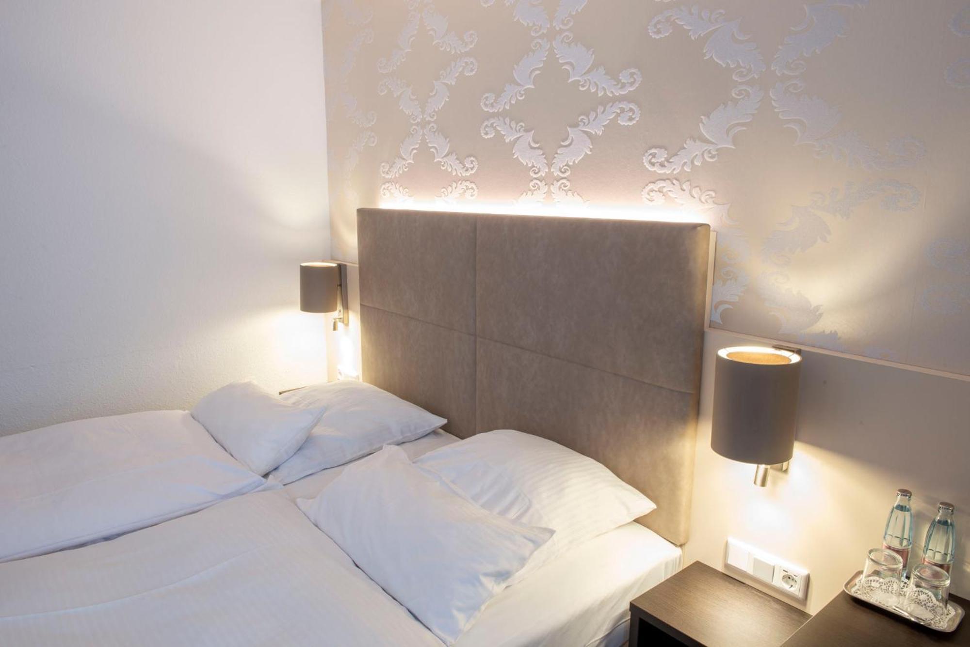 Hotel Alte Post Krefeld Exterior photo